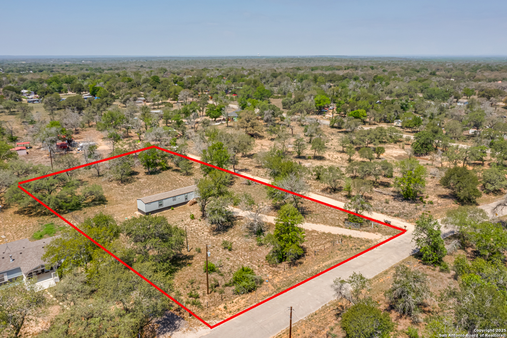 main property photo 40