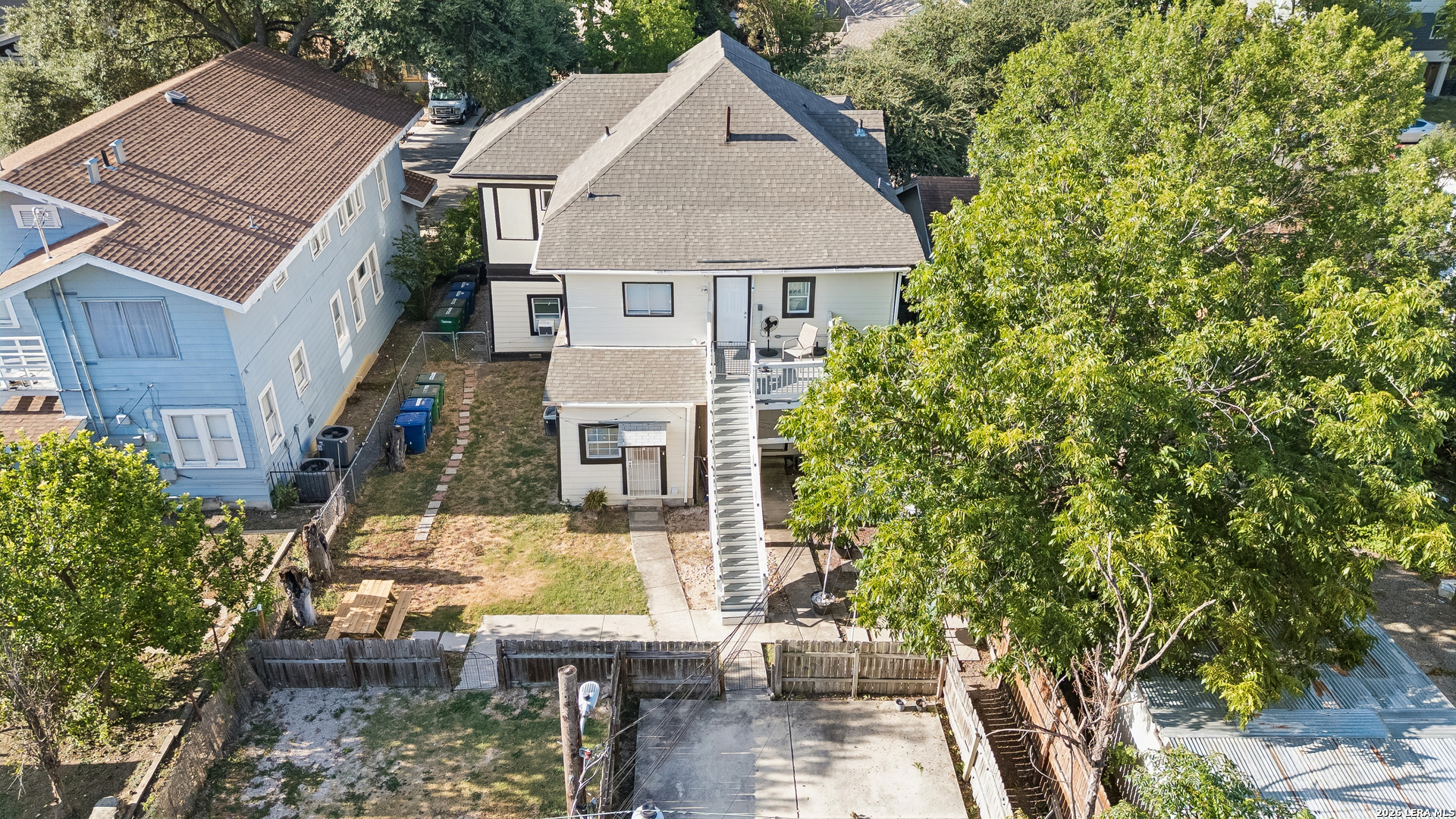 main property photo 24