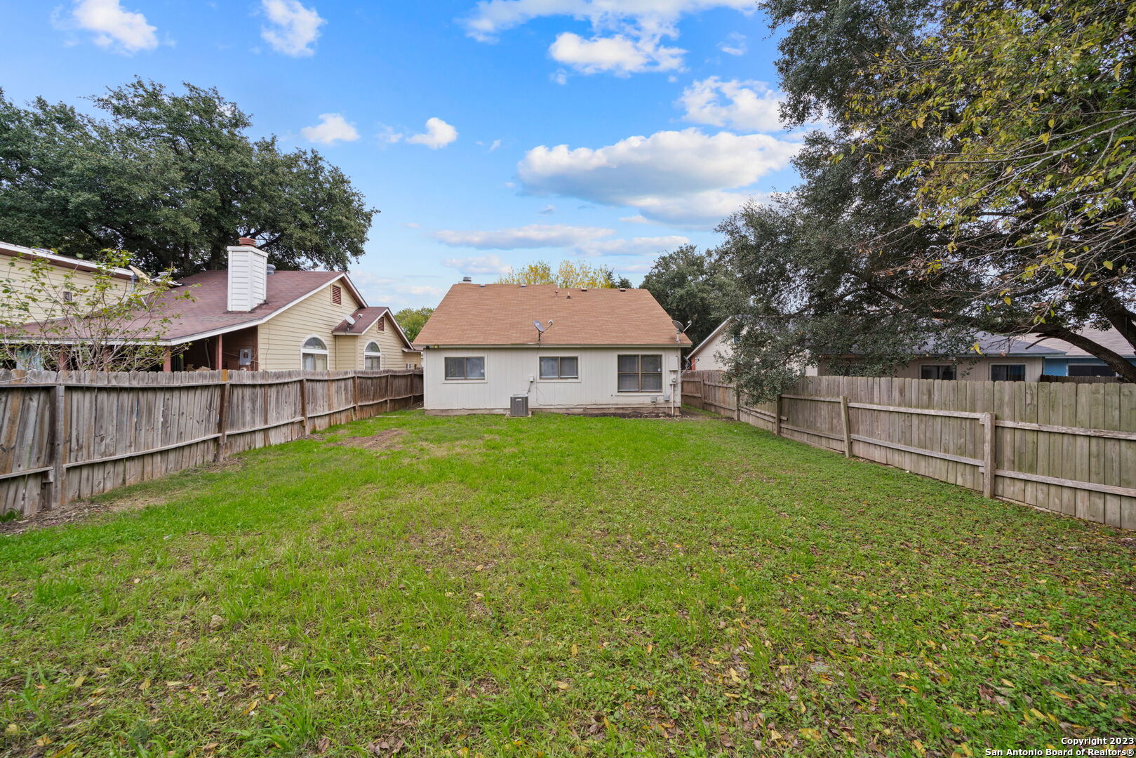 main property photo 23