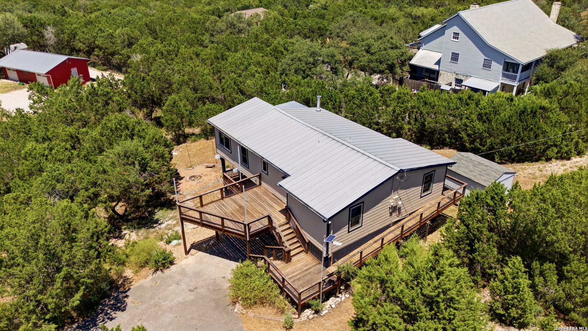 main property photo 27