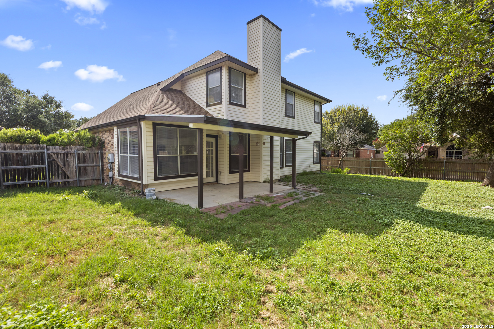 main property photo 23