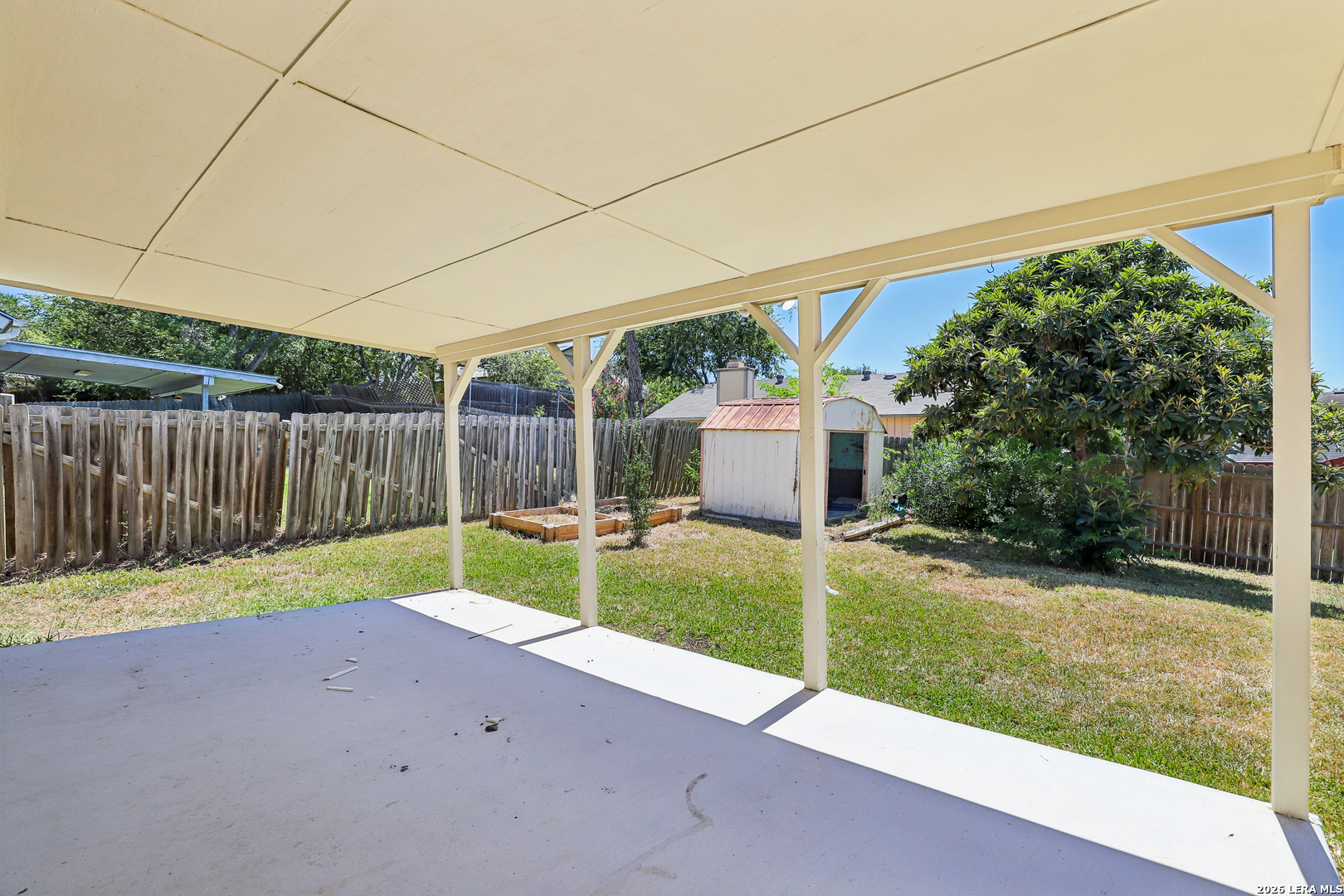 main property photo 19