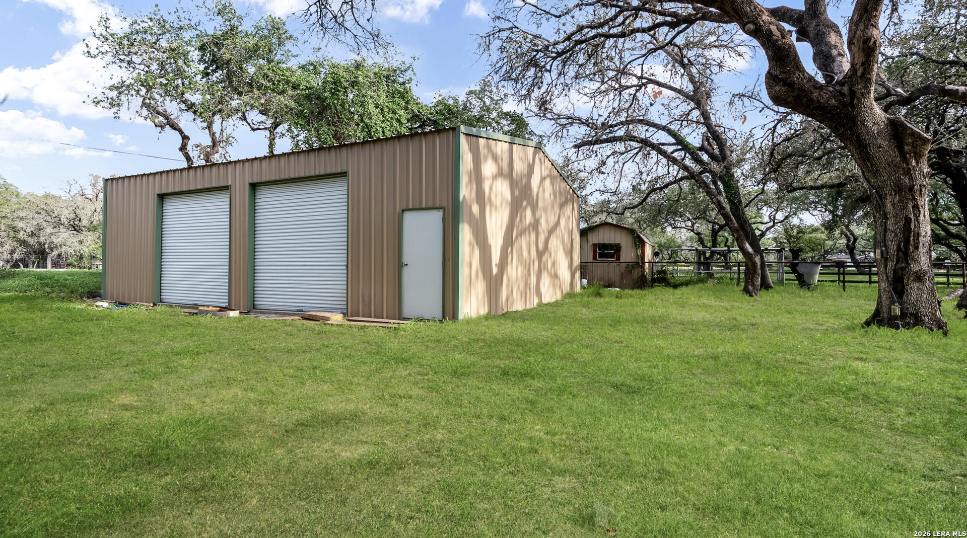 main property photo 20