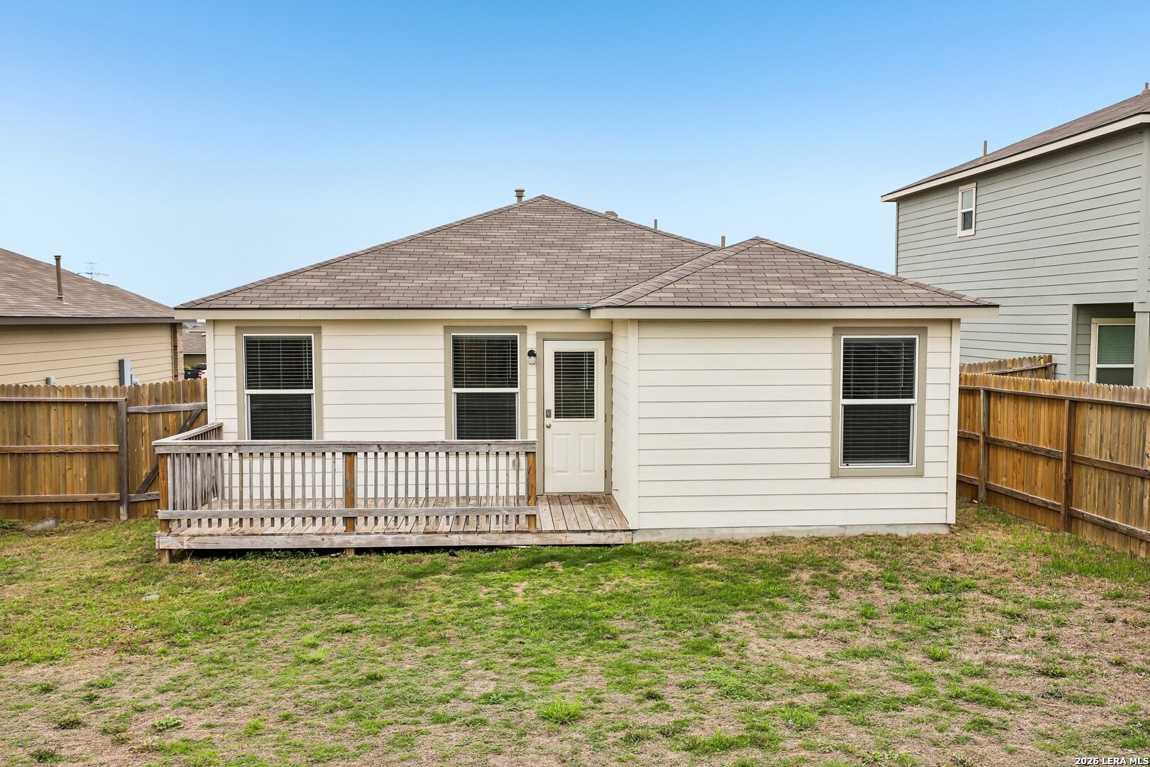 main property photo 20