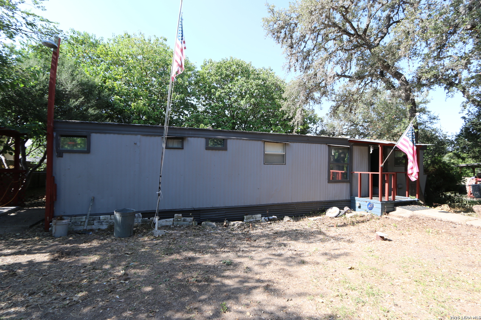 main property photo 5