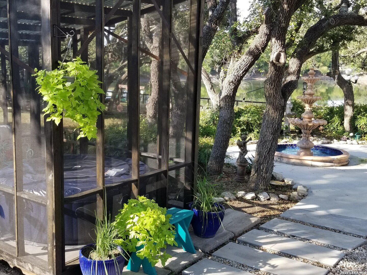 main property photo 25