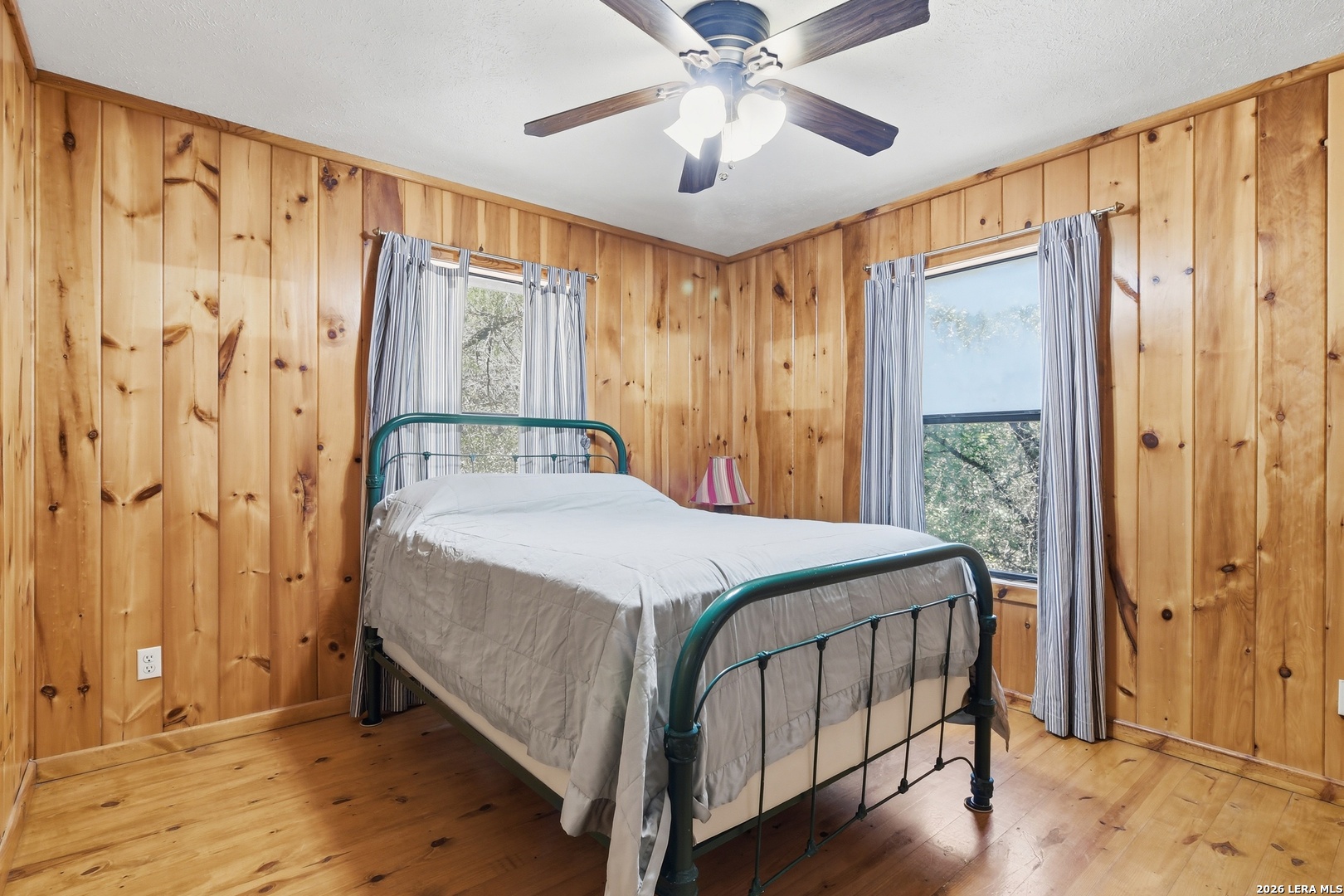 main property photo 25
