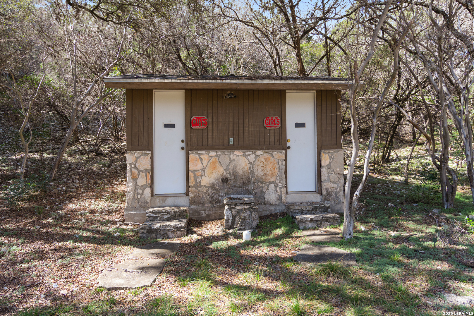 main property photo 43