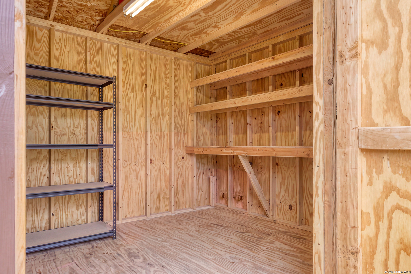 main property photo 34