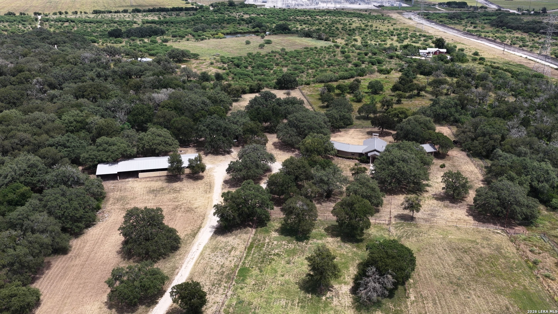 main property photo 31