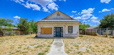 image of property with 3 Bed | 1 Bath | 1,300 Sqft