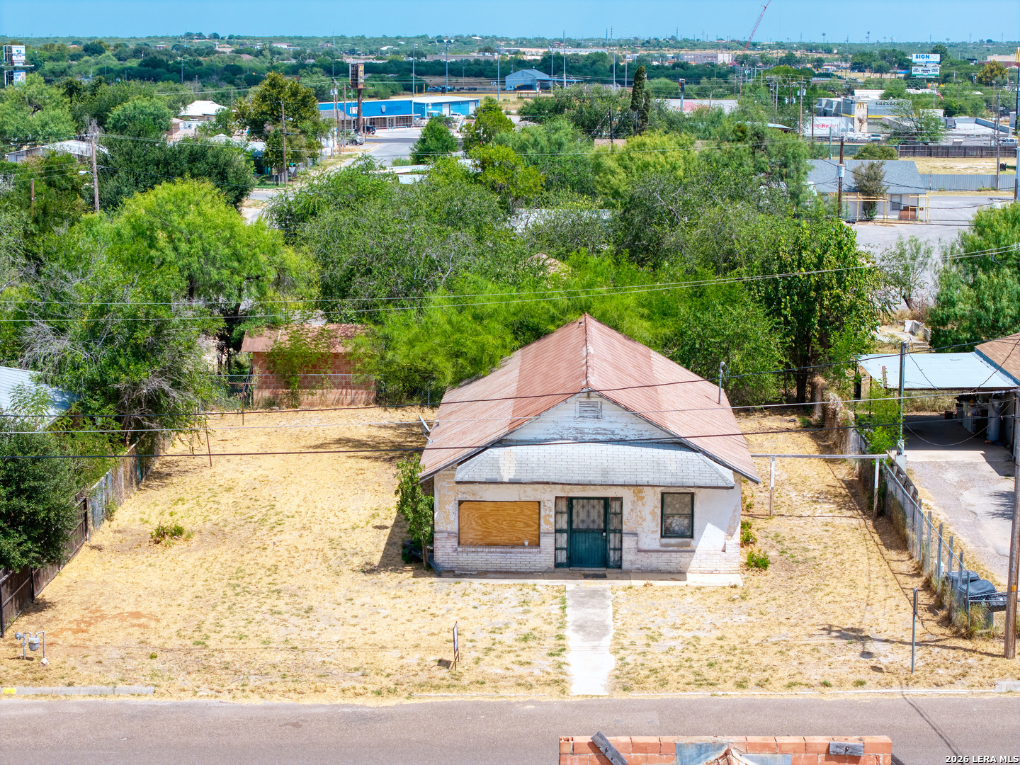 main property photo 20