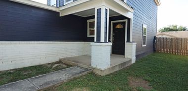 image of property with 3 Bed | 2 Bath | 1,617 Sqft