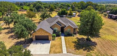 image of property with 3 Bed | 2 Bath | 2,260 Sqft