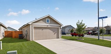 image of property with 3 Bed | 2 Bath | 1,450 Sqft