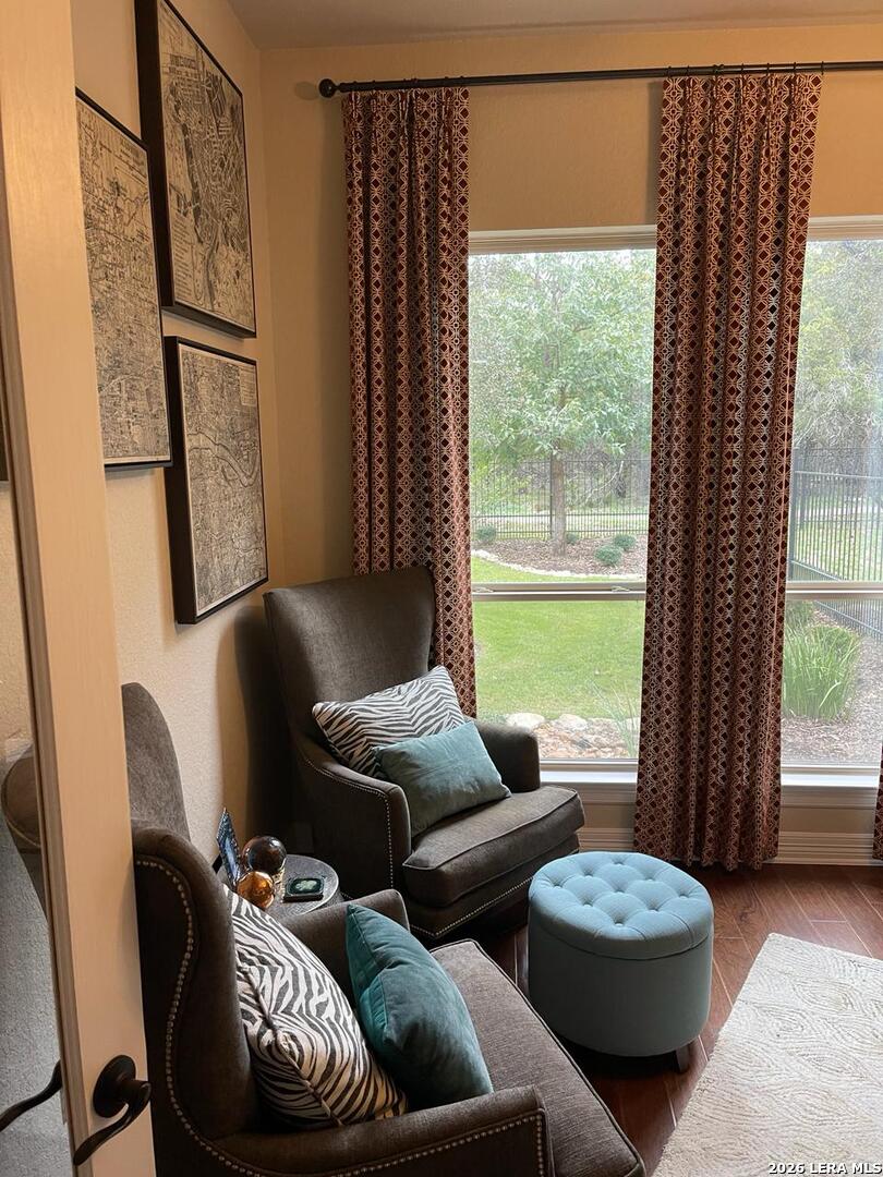 main property photo 12