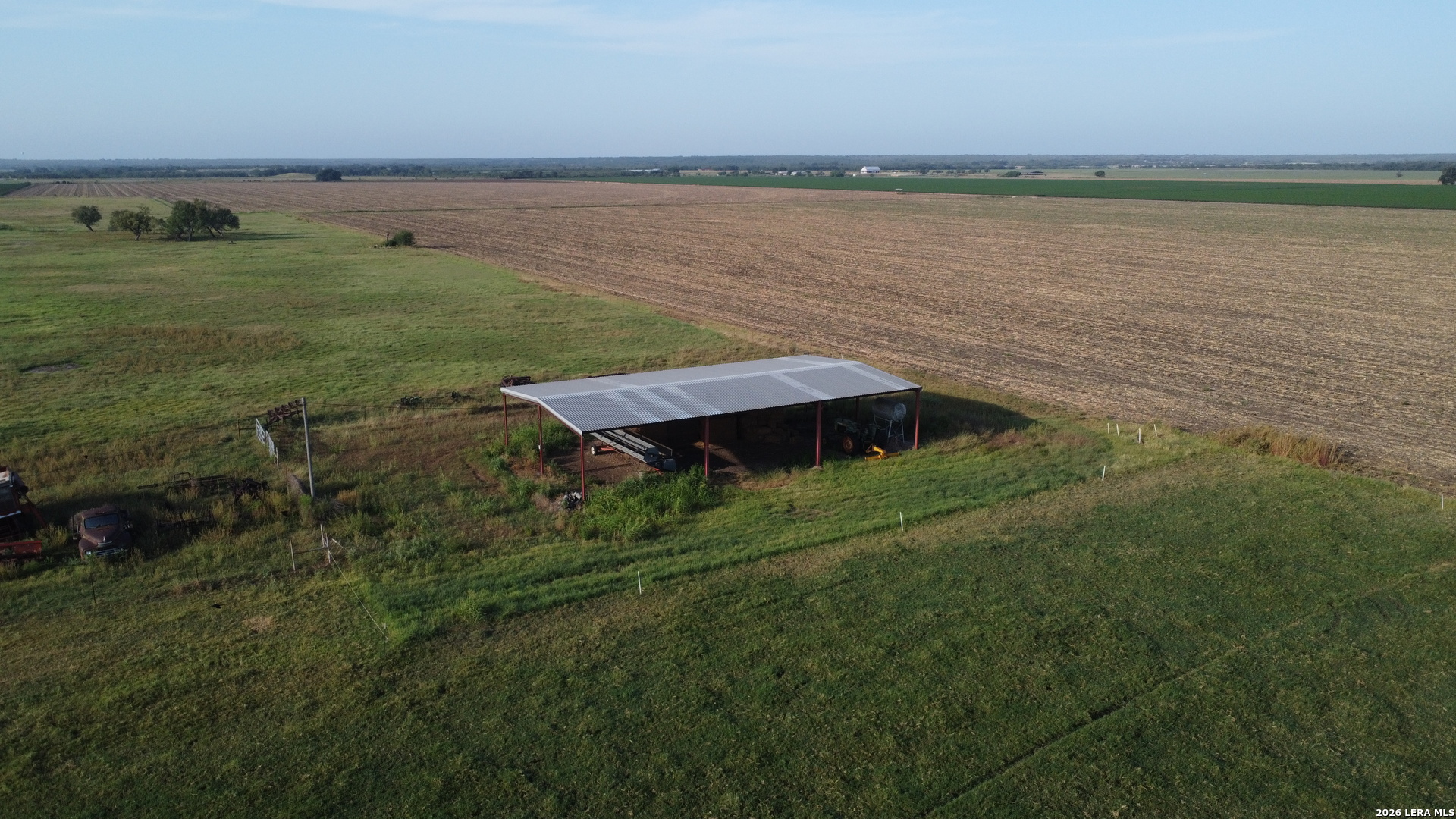 main property photo 13