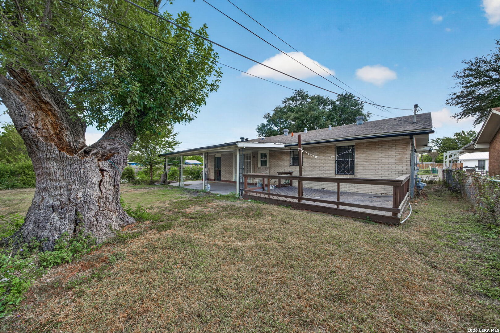 main property photo 28
