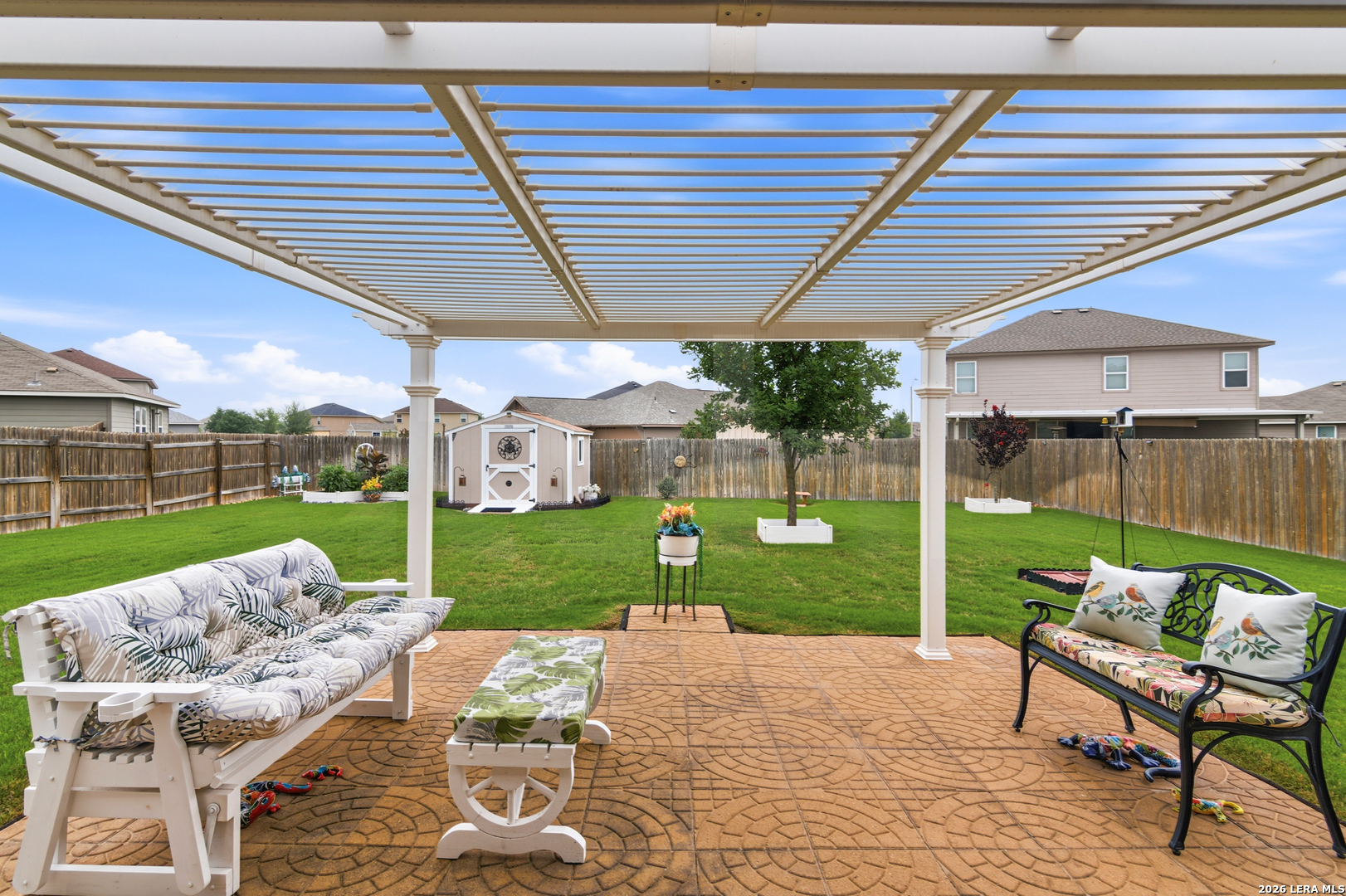 main property photo 6