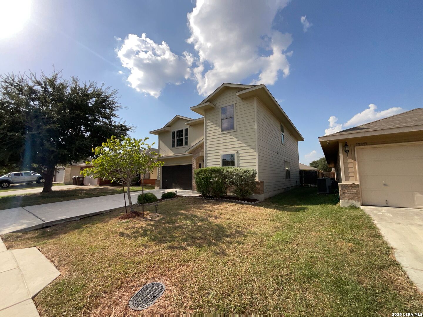 main property photo 23