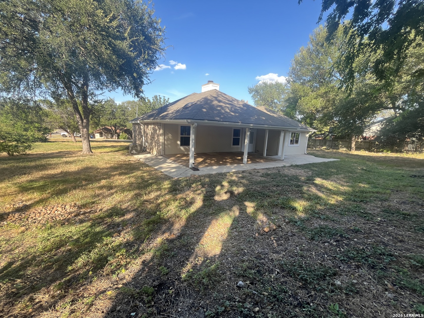 main property photo 13