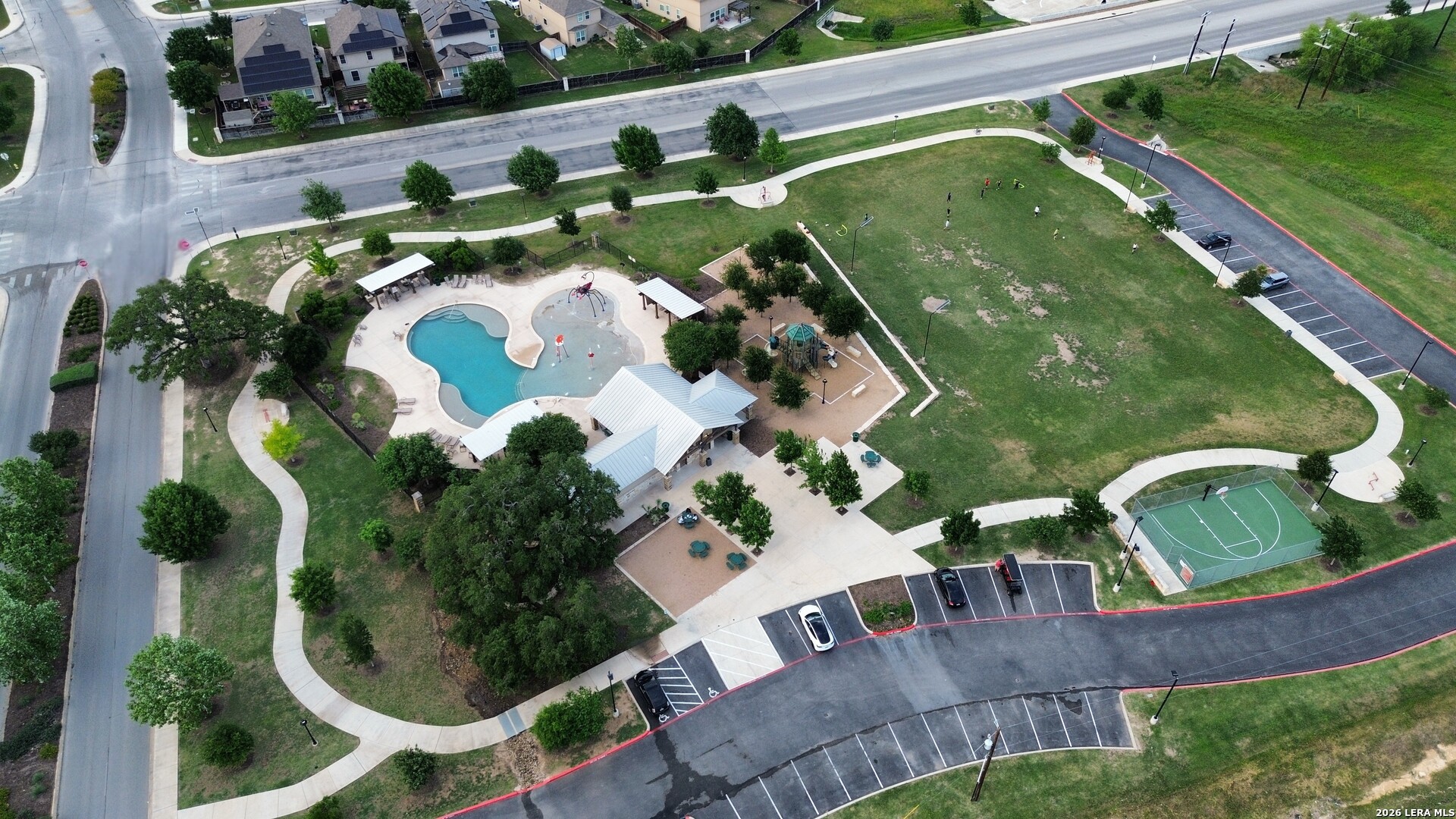 main property photo 38