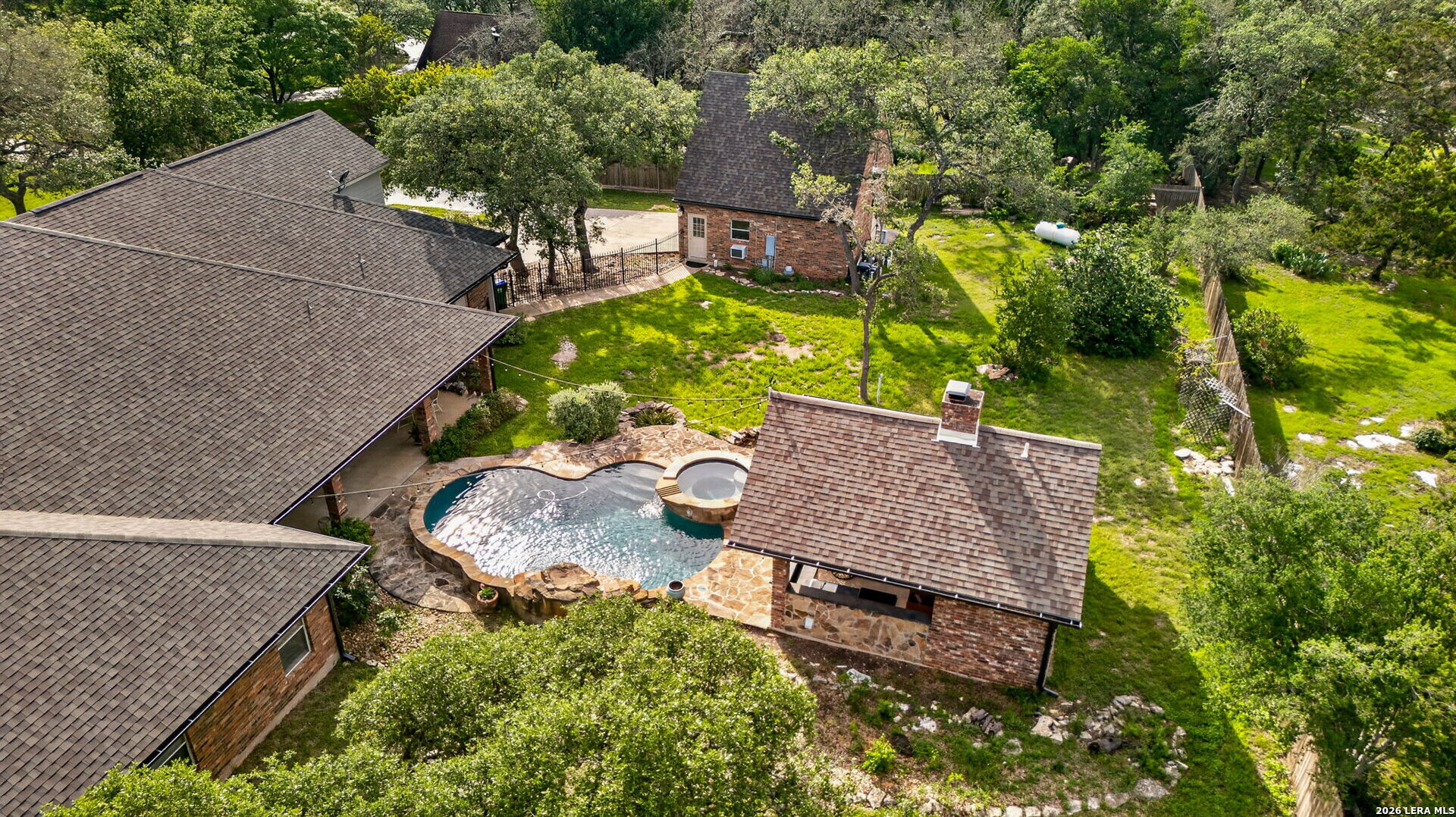 main property photo 51