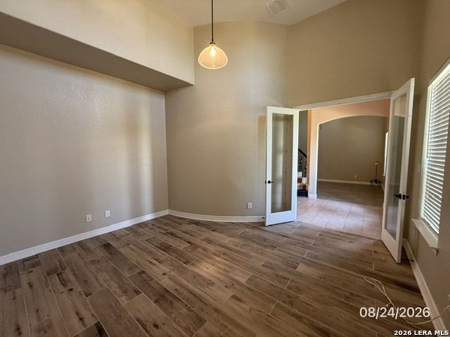 main property photo 11