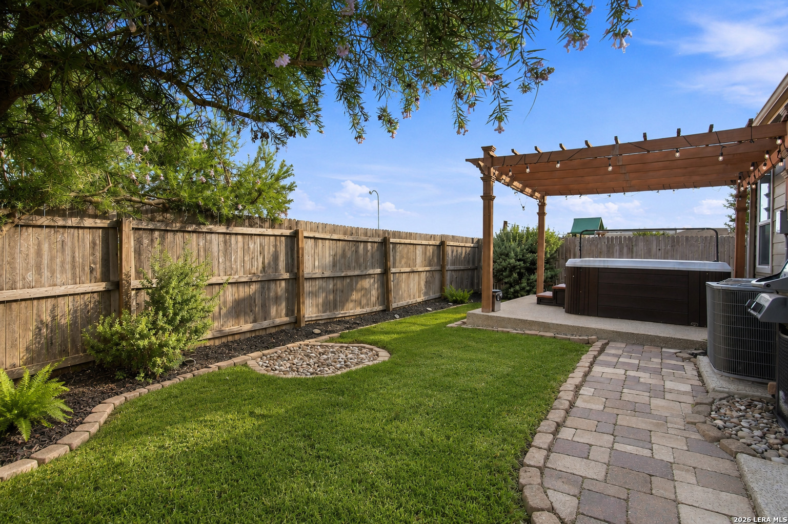main property photo 29