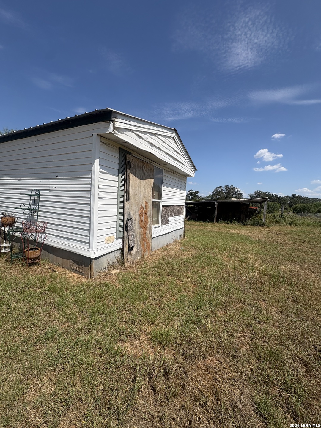 main property photo 11