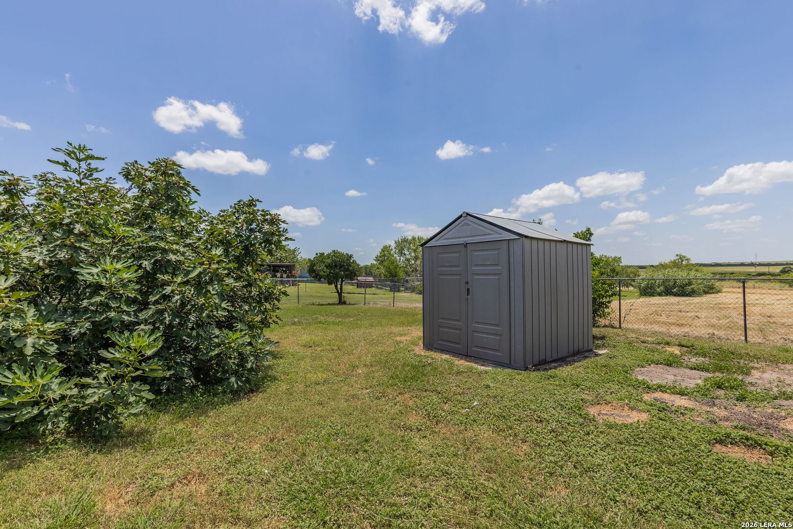 main property photo 23