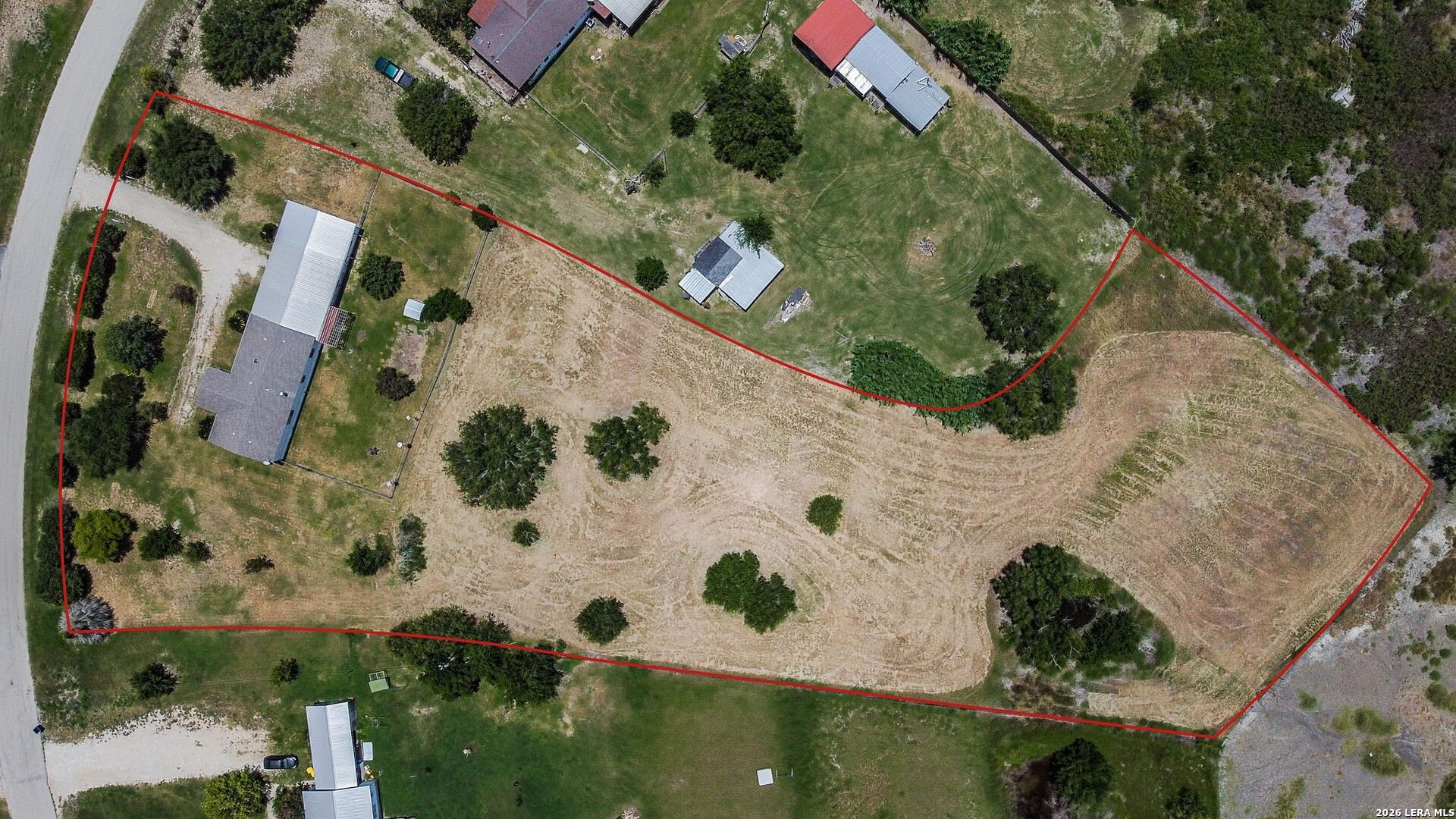 main property photo 4