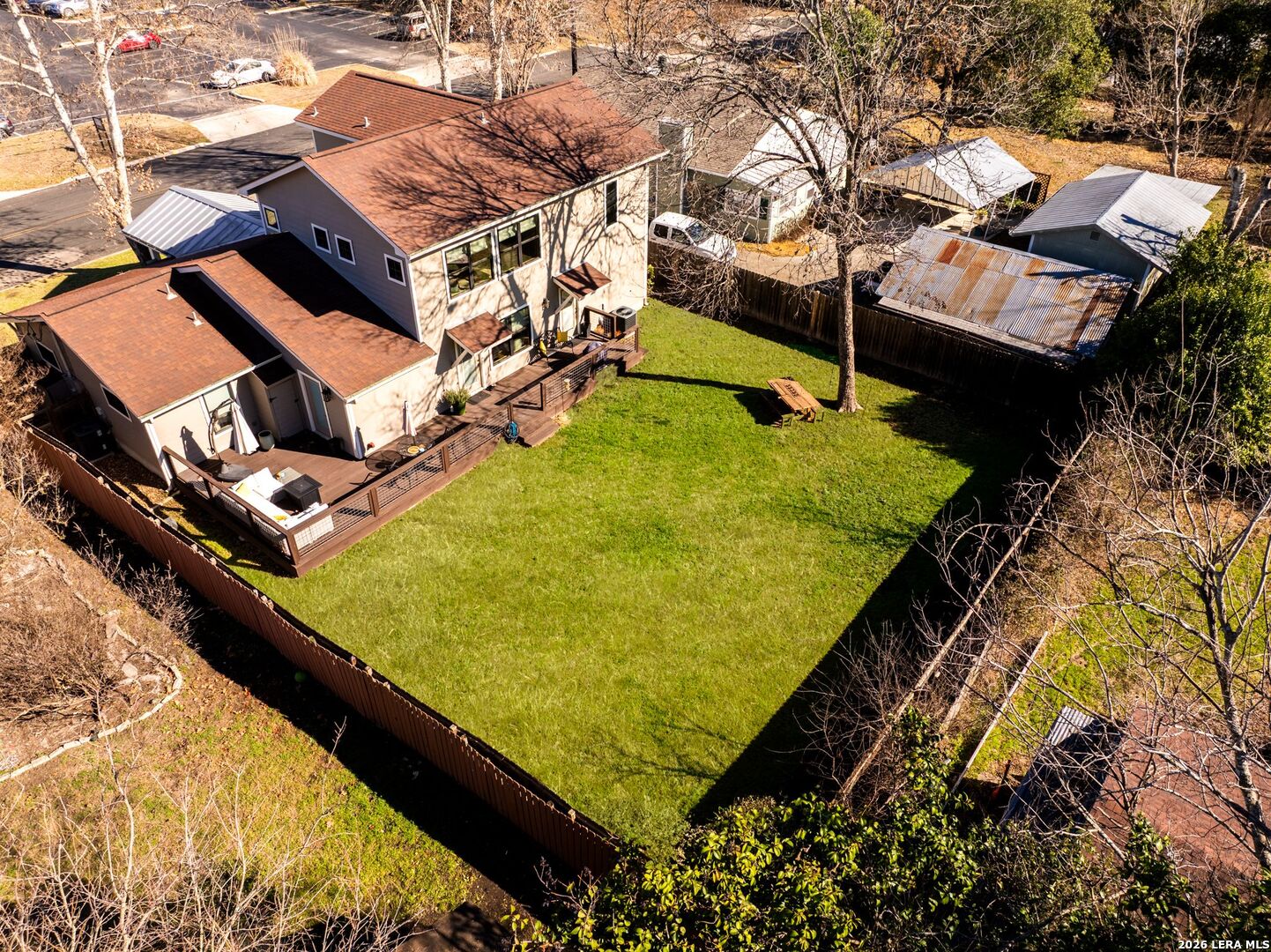 main property photo 23