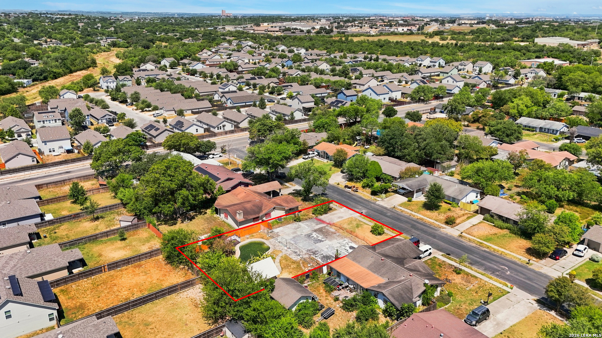 main property photo 11