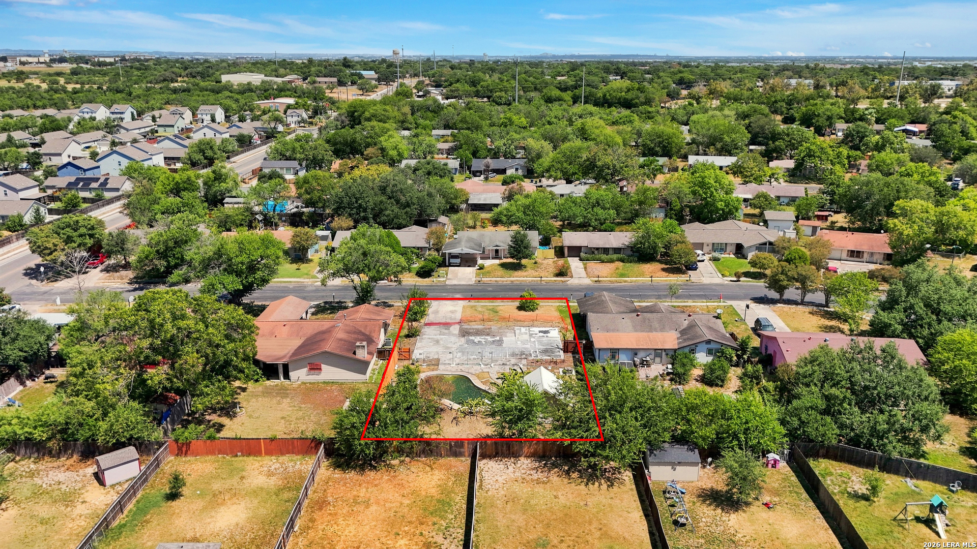 main property photo 9