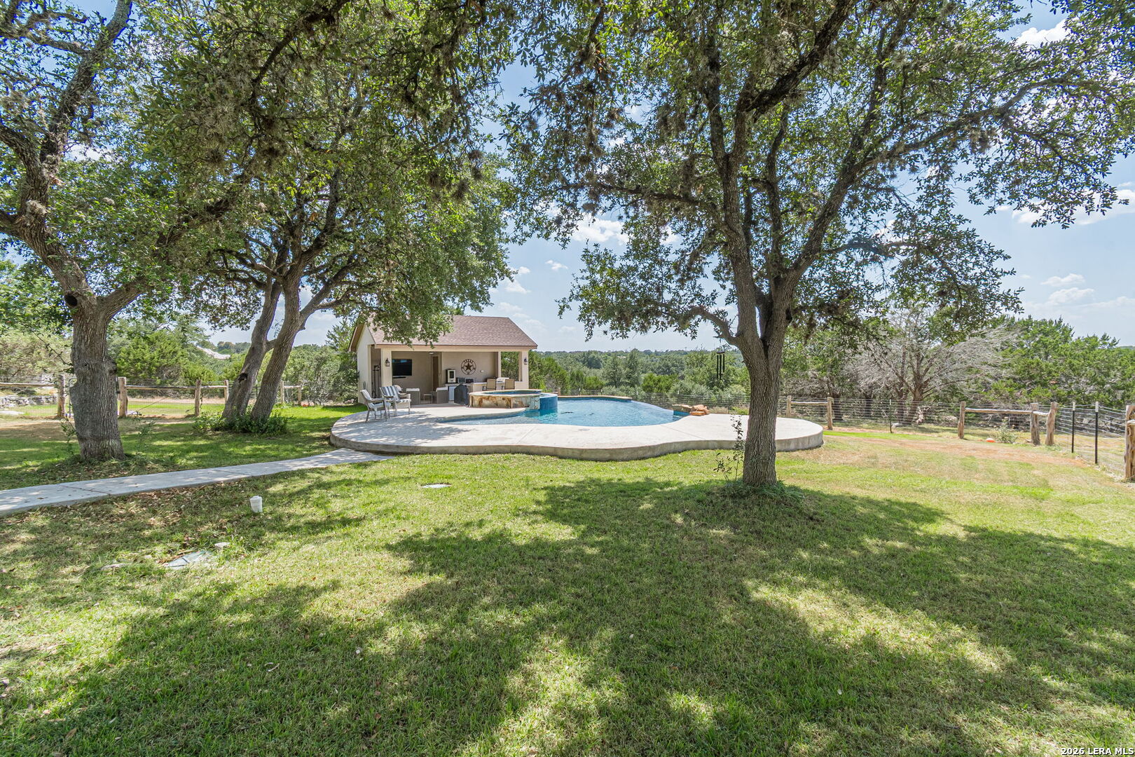 main property photo 88