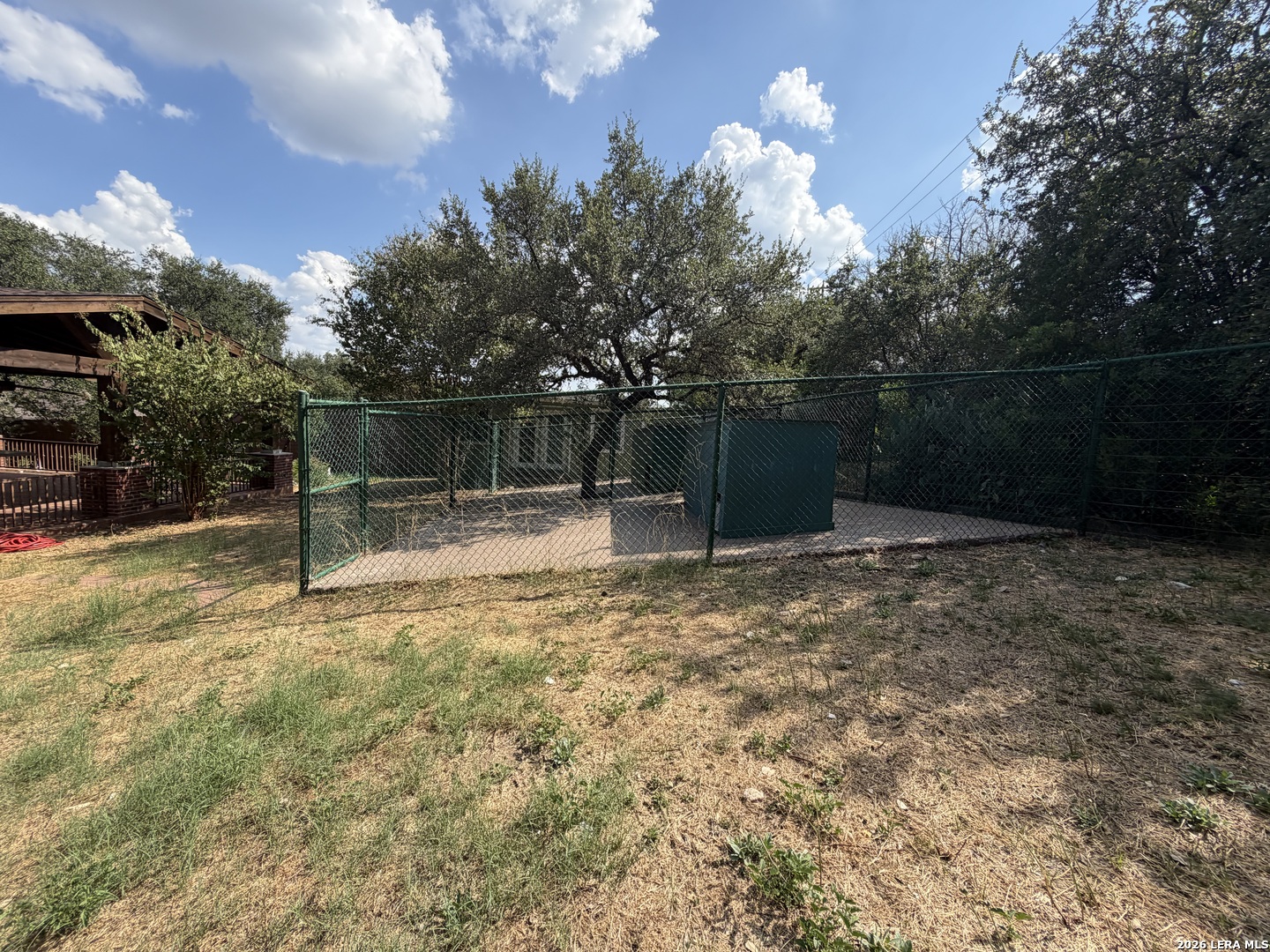 main property photo 32