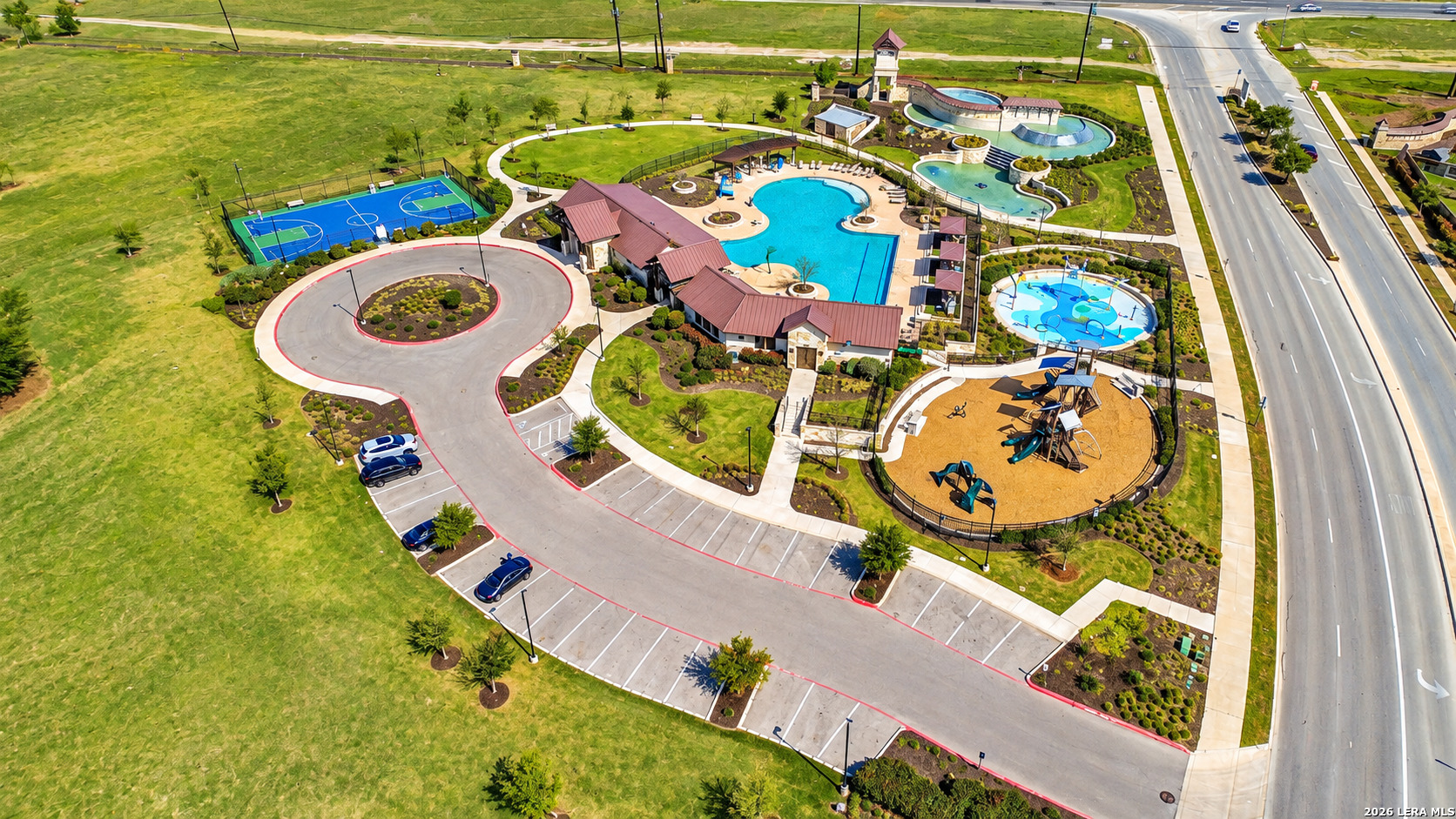 main property photo 30