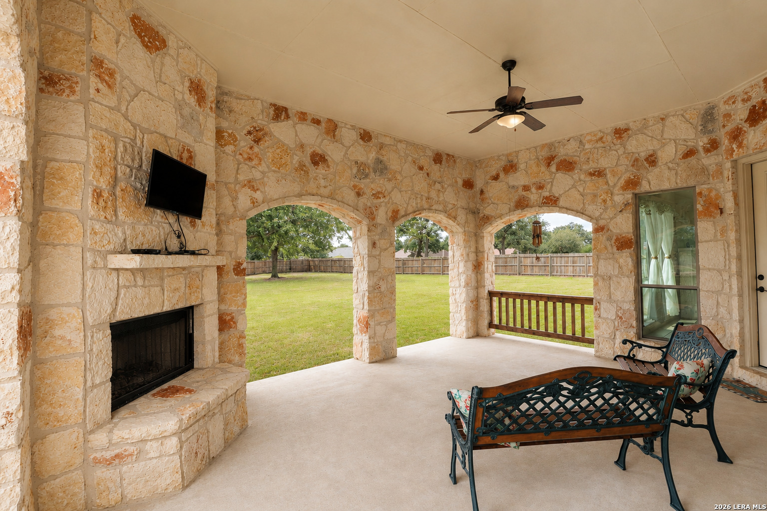 main property photo 33