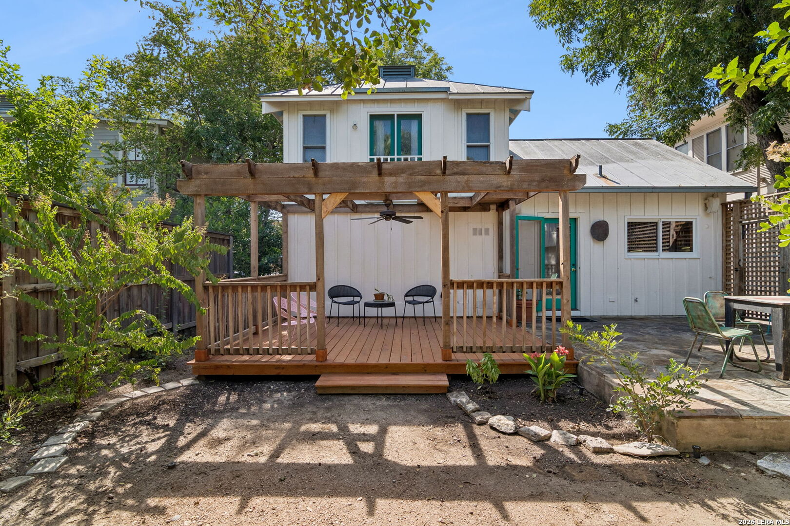 main property photo 41