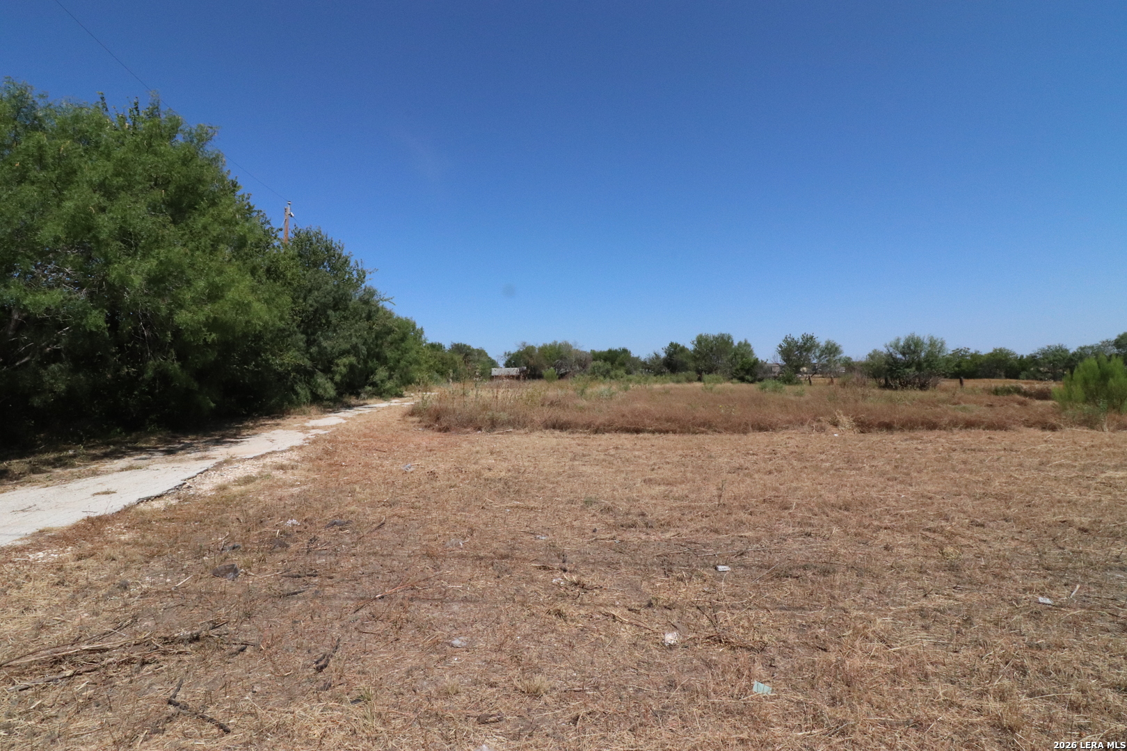 main property photo 10