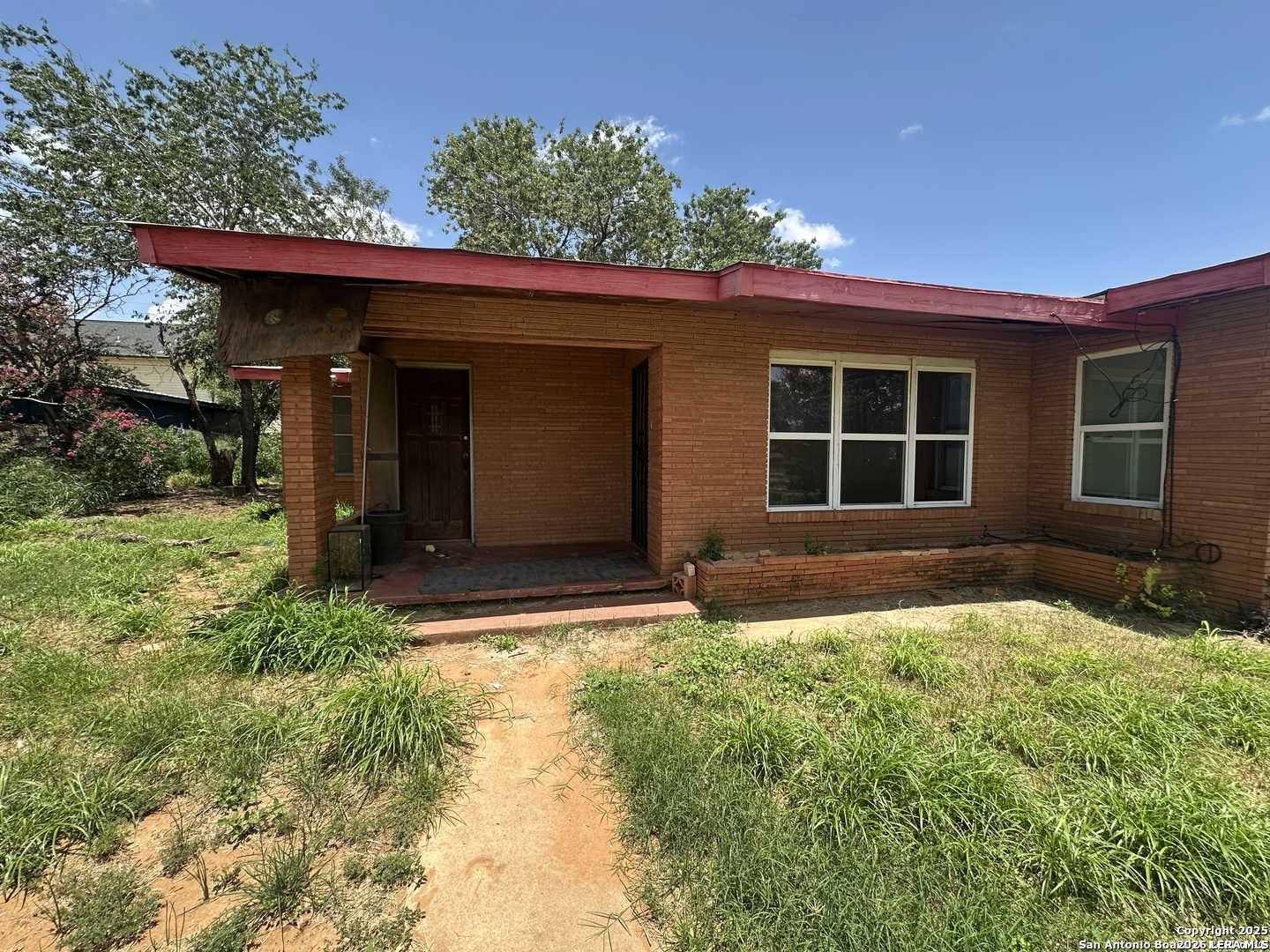 main property photo 1