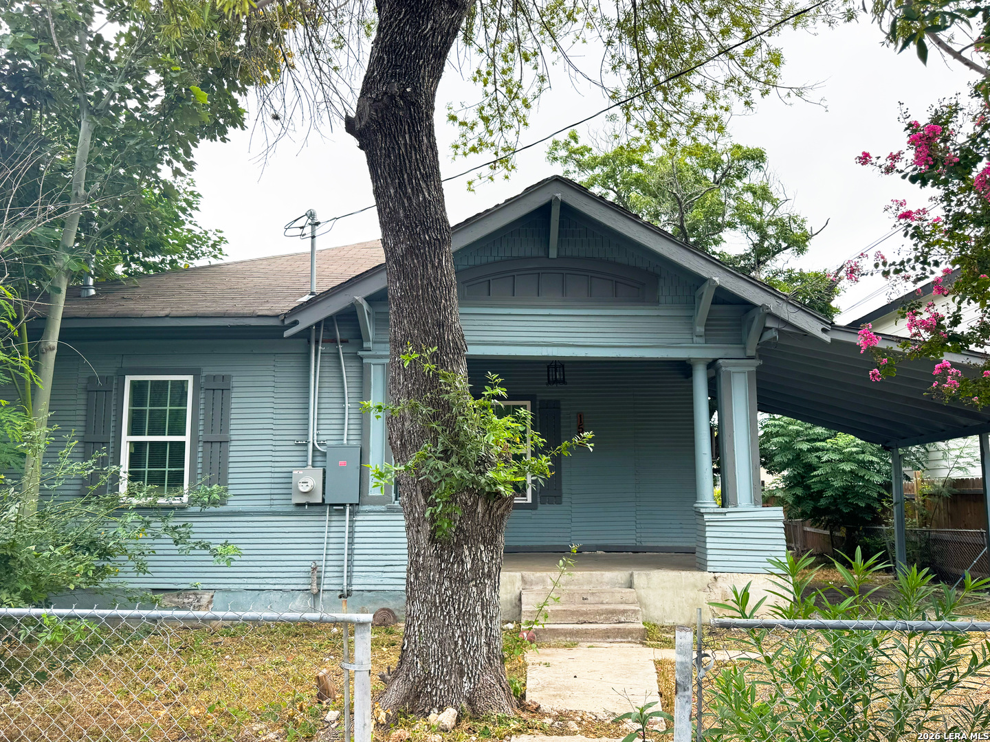 main property photo 13