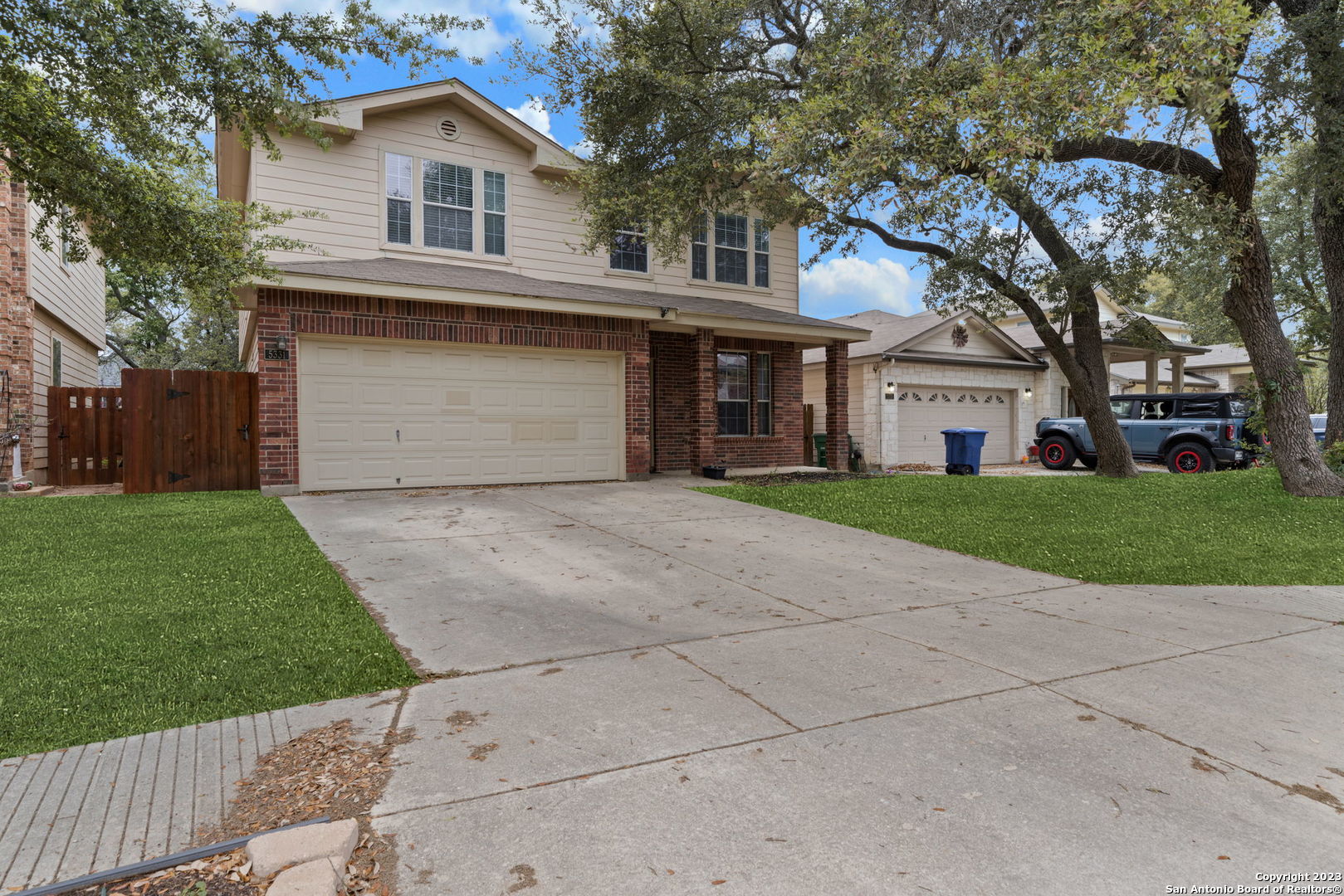 main property photo 1