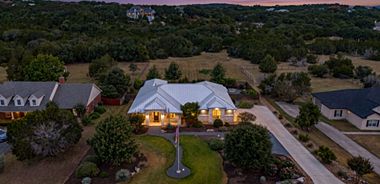 image of property with 4 Bed | 3 Bath | 2,570 Sqft