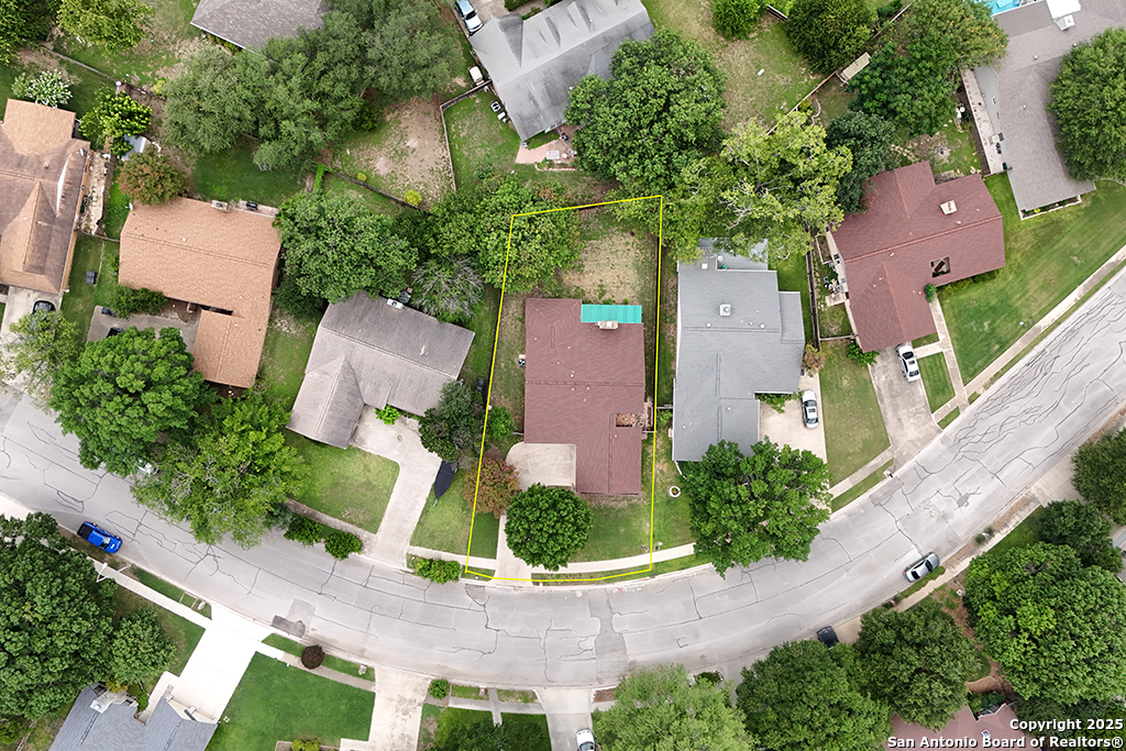 main property photo 25