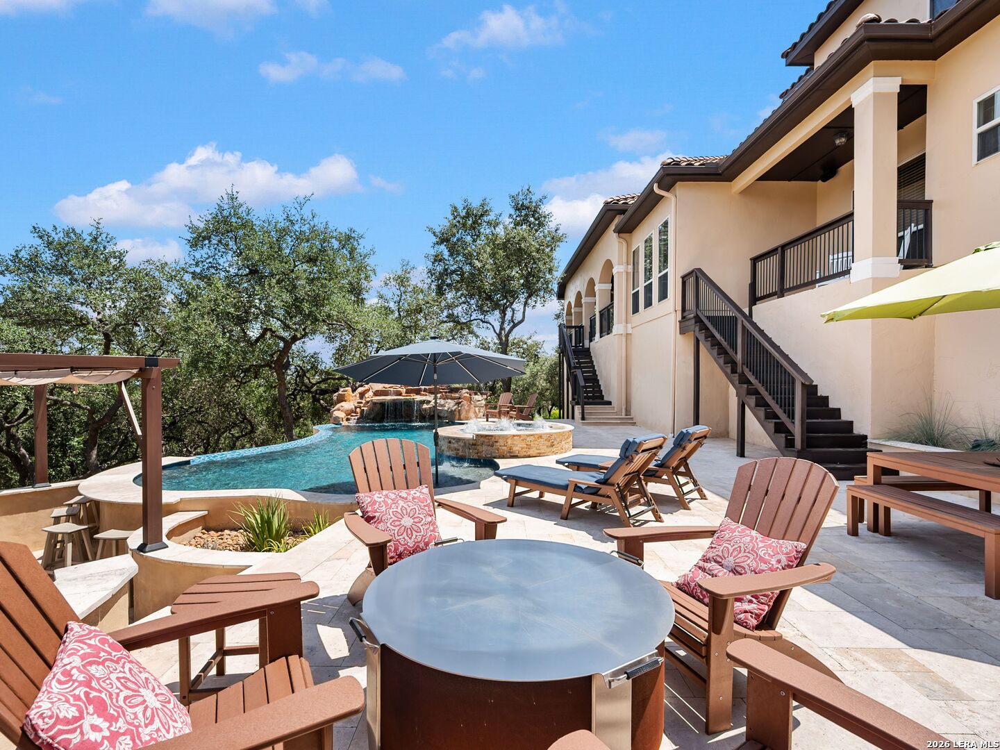 main property photo 41