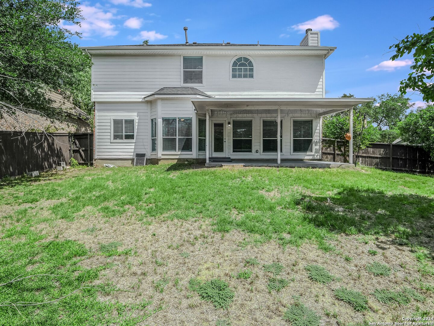main property photo 23