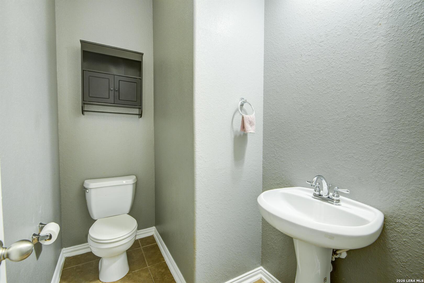 main property photo 12