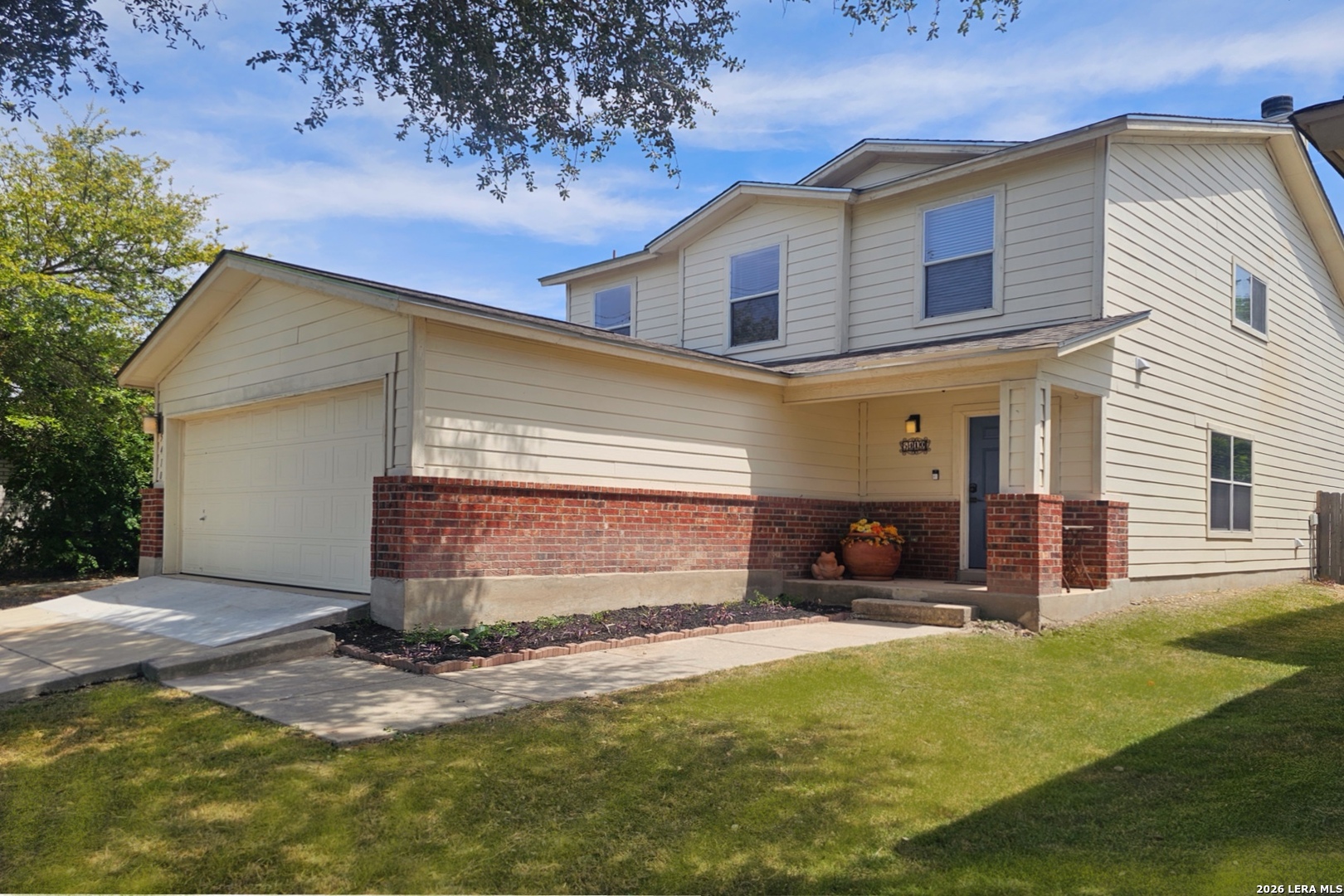 main property photo 17